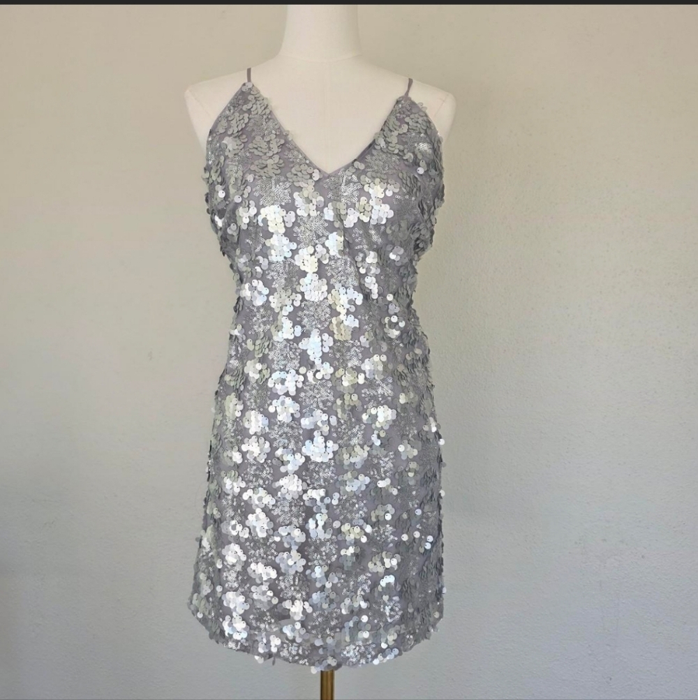 Lucy in Paris Silver Sequin Slip Mini Dress Open Back Glam Party NWT Medium